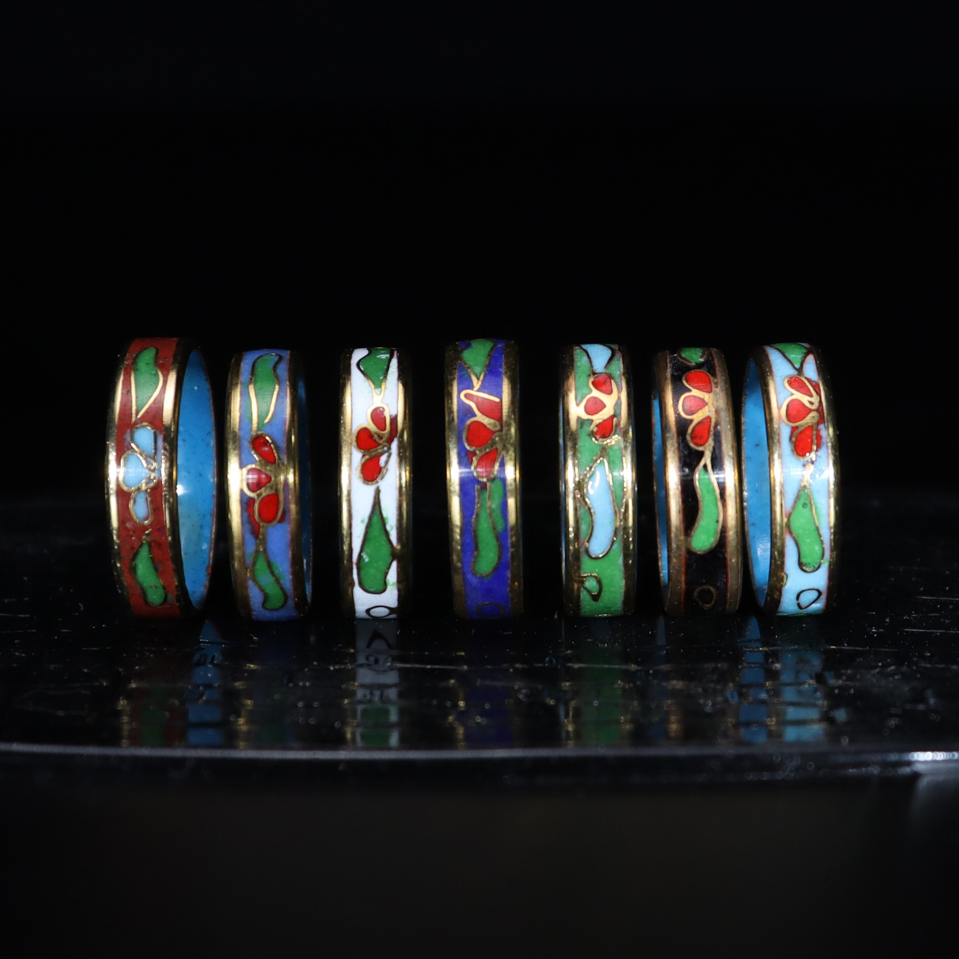 Beijing Cloisonne vintage collection from the 1980s, traditional copper body, cloisonne enamel, polished set, seven-ring finger pic 3