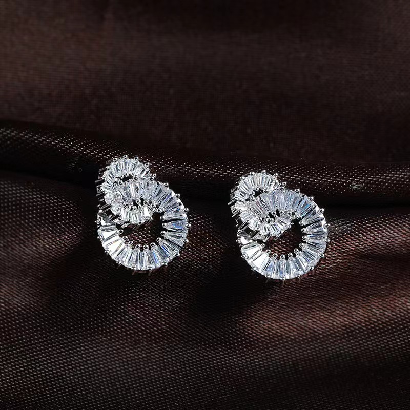 Brushed and frosted round ball earrings and stud earrings, a niche design with a stylish and versatile style, are new light luxury and creative earrings for women pic 3