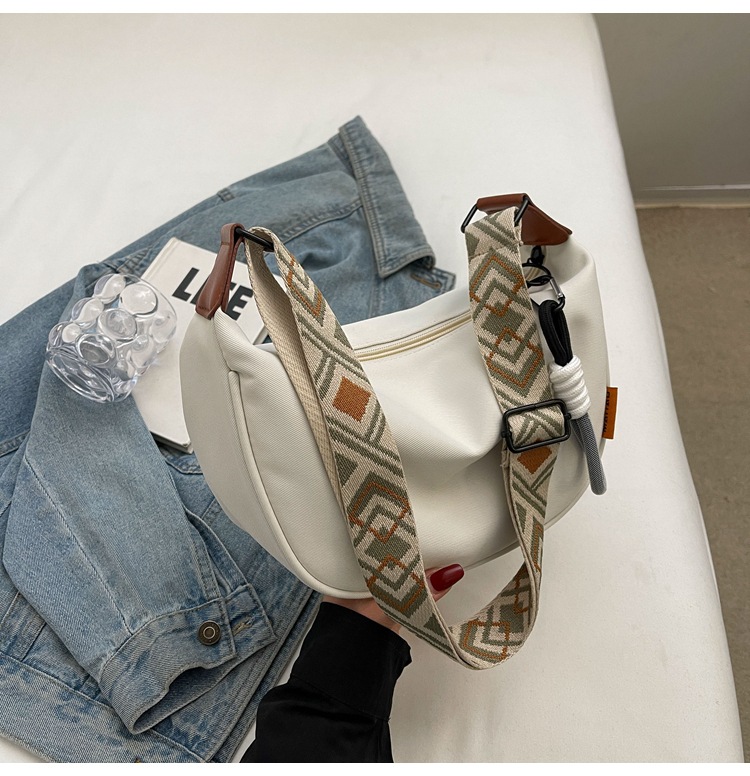 Casual nylon fabric bag for women, 2024 new trendy Korean style crossbody dumpling bag, versatile large-capacity canvas single-shoulder bag pic 30