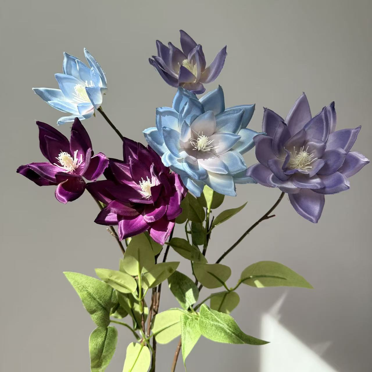 新品2头仿真大丽花莲花仿真花婚礼堂吊顶路引家居摆件婚庆假花详情6