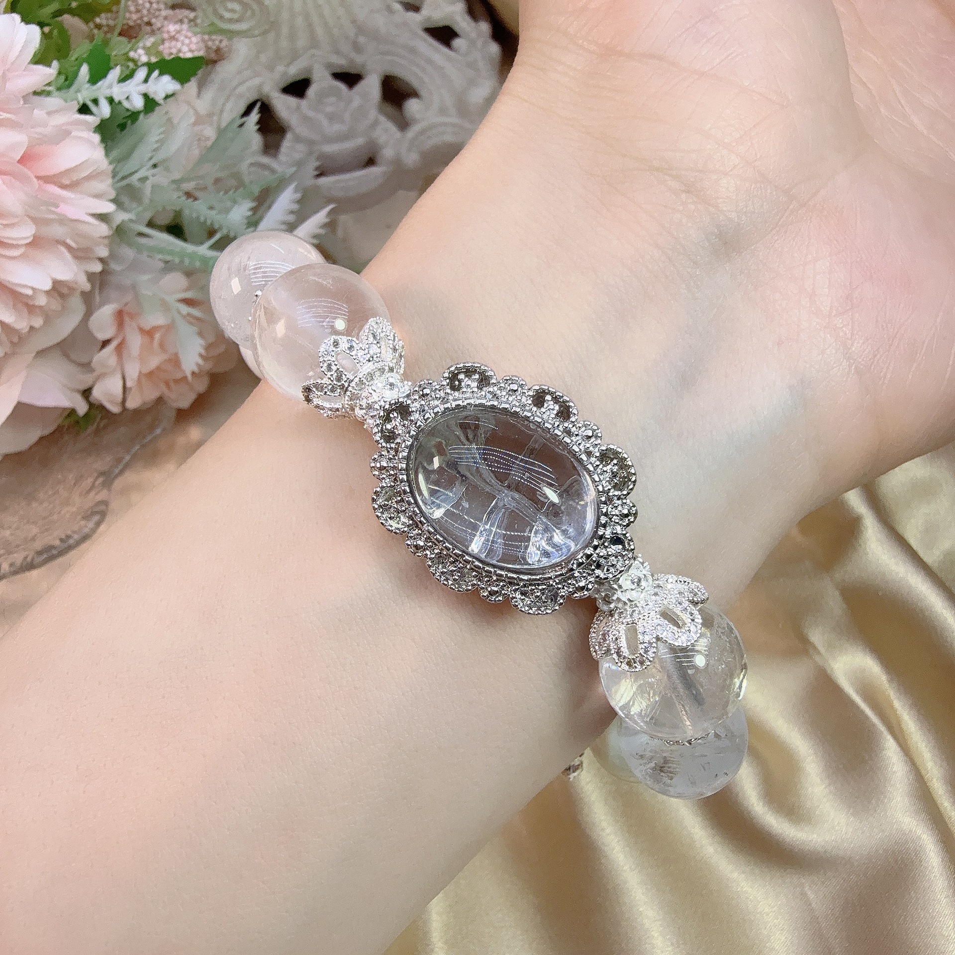 天然白阿塞雪花幽灵14m贝珠10m搭白水晶魔盒轻奢女士手串S0454详情4