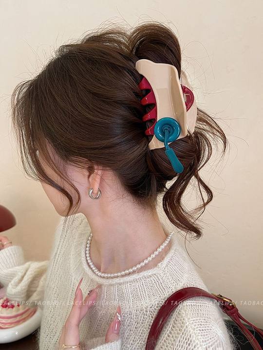 安可拉红纽扣抓夹女2025新款盘发鲨鱼夹高级感后脑勺发夹头饰发卡详情7
