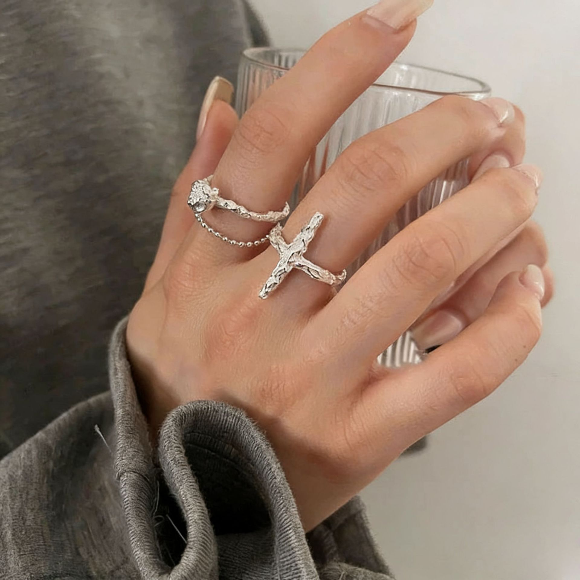S925 sterling silver 3.1, versatile and unique texture meteorite ring, high-end feel, cross chain open ring, European and American style pic 3