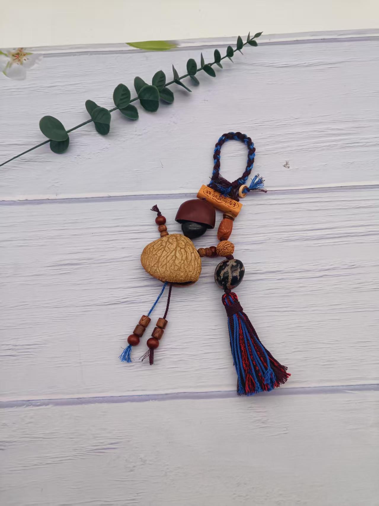 手工编织天然果壳疗愈系挂件景区热卖包包挂饰文玩包挂摇铃车挂详情5