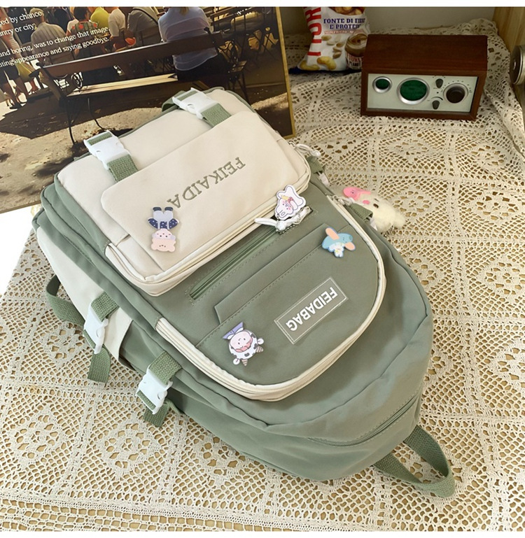 小清新书包女初中生高颜值可爱小学生双肩包中学生大容量轻便背包详情20