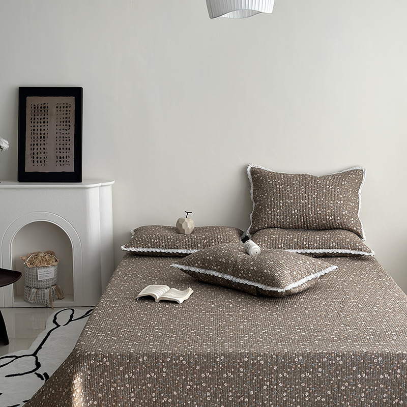 Lisa series, a three-piece set of all-cotton high-temperature sand-washed cotton bed cover, is skin-friendly, breathable and suitable for all seasons pic 52