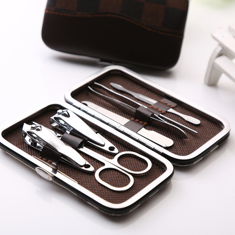 7 pieces of nail clipper sets, decoration nails, beauty and nail care tools, nail clippers, stainless steel nail clippers for foot and hand care in stock pic 6