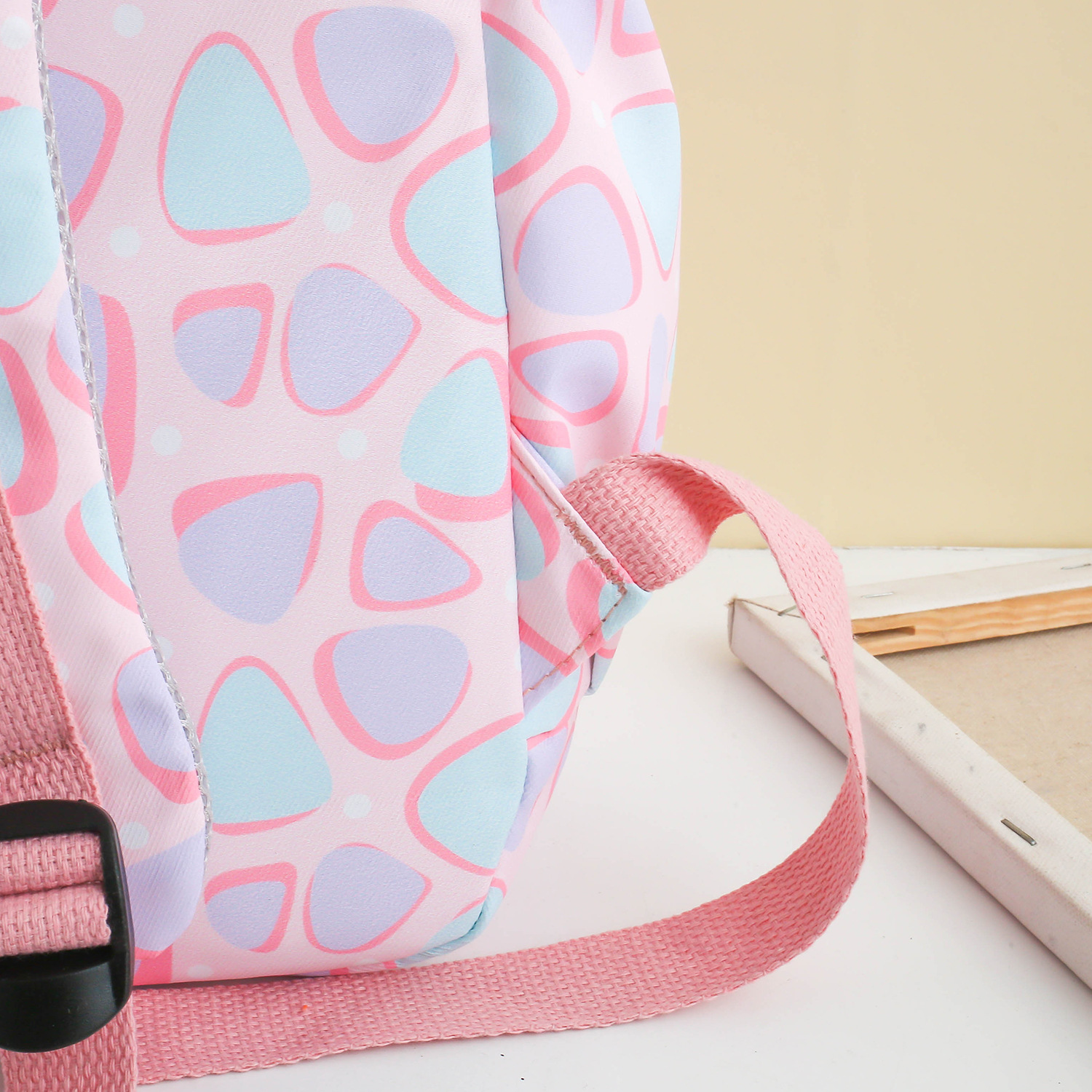 Wholesale of lightweight schoolbags for girls in primary and secondary schools, large-capacity bags for students in grades 3 to 6 on campus, and backpacks for girls pic 17
