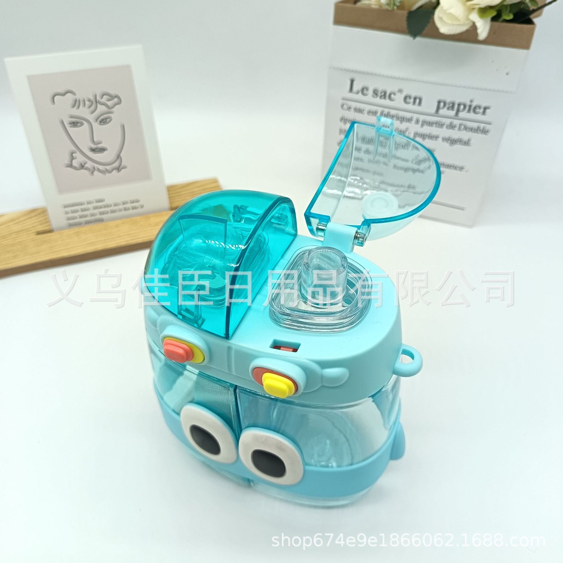 New cross-border large-eyed cute plastic portable cup, adorable double-drinking cup, high appearance level straw cup, student portable water cup pic 4