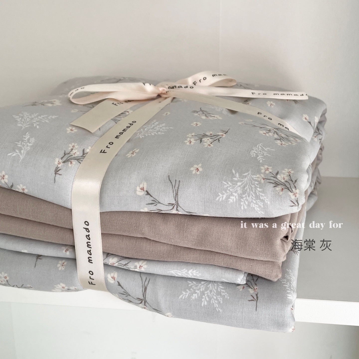 A set of three or four pieces with fresh small floral print double-layer yarn, pure cotton soft naked sleeping quilt cover and cartoon bedding pic 75