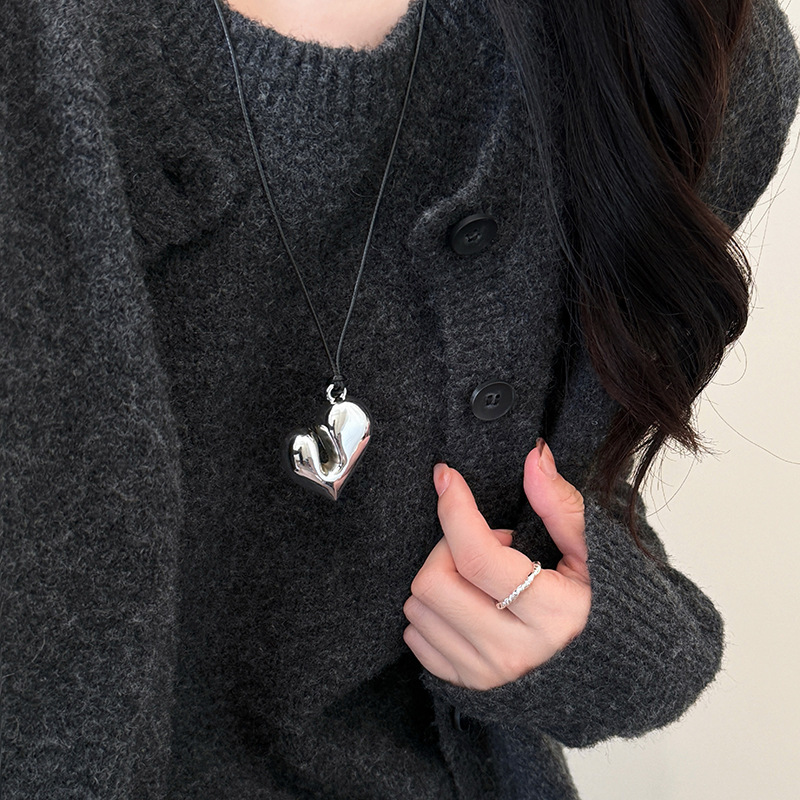 Maillard retro necklace for women, a new and niche Korean-style sweater chain, a fashionable autumn and winter versatile and high-end necklace for wholesale pic 36