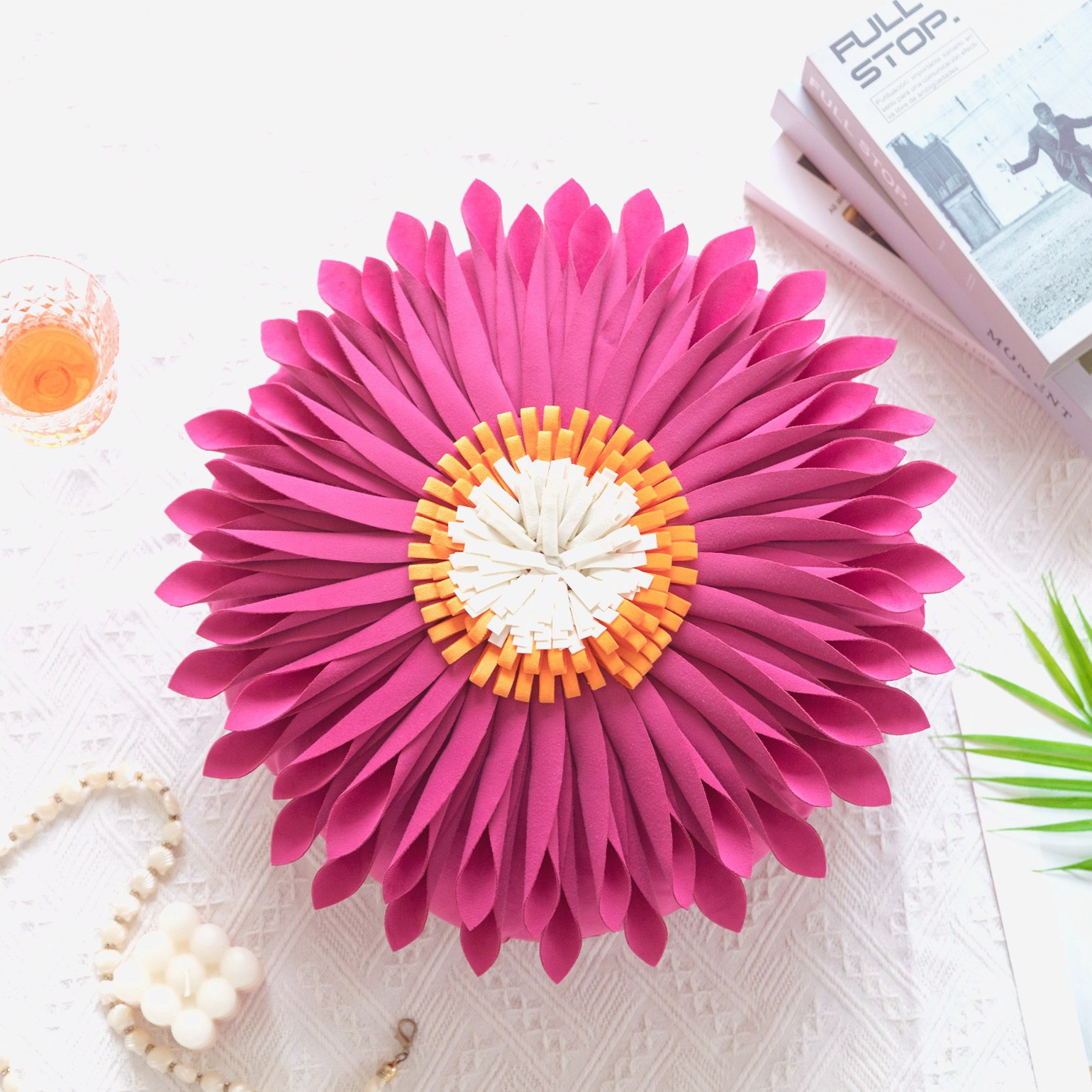 Internet-famous InS-style sun flower pillowcase, small Daisy bedside cushion, office sunflower pillow cover pic 15