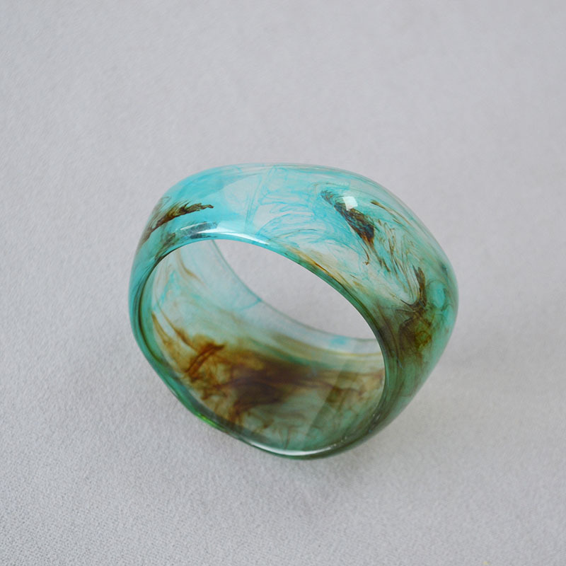 欧美时尚夸张小众复古文艺不规则亚克力水墨晕染宽版高级感手镯女详情5