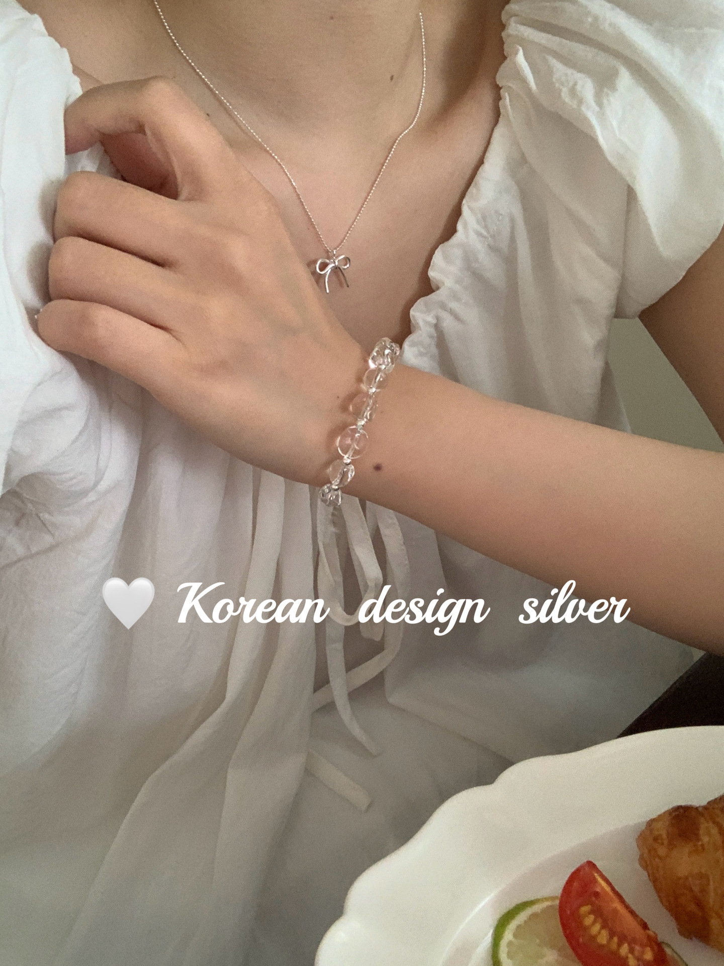 韩国Ins风设计银饰品批发 S925纯银随形白水晶手链叠戴简约气质女详情2