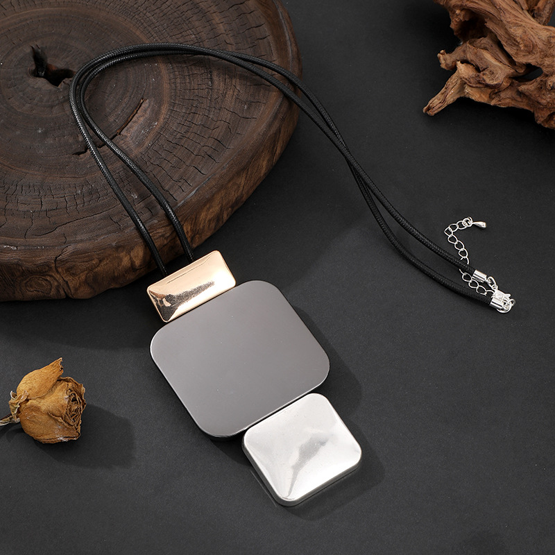 跨境新款长项链女士设计感几何金属吊坠首饰毛衣链高级感批发专供详情10