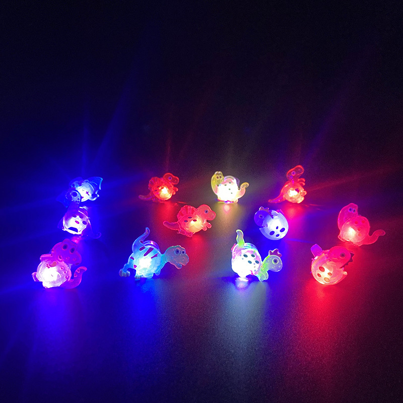 亚马逊热销树脂卡通恐龙发光戒指荧光LED手指灯儿童派对戒指套装详情13