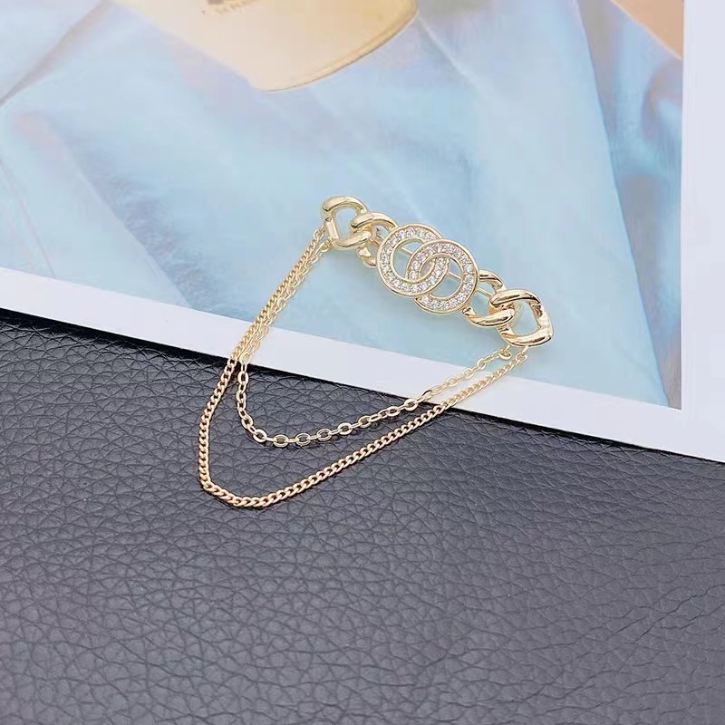 大牌风双环爱心小香风胸针2023新款潮时尚防走光高级感精致别针详情7