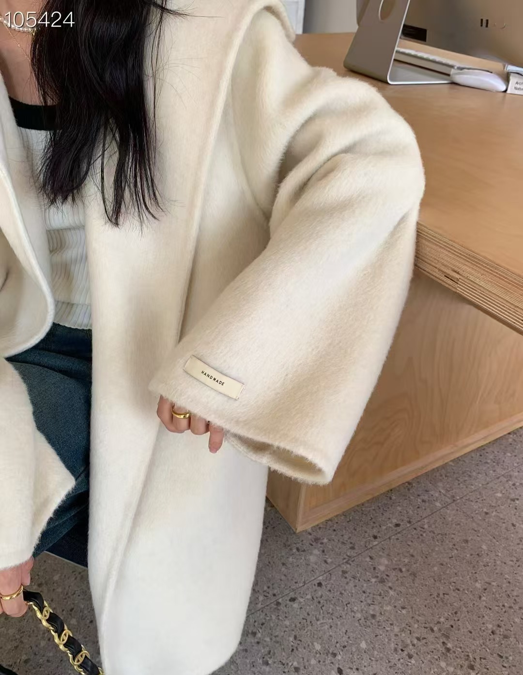 羊毛大衣女2025冬季新款高级感气质系带宽松赫本风双面毛呢外套详情5