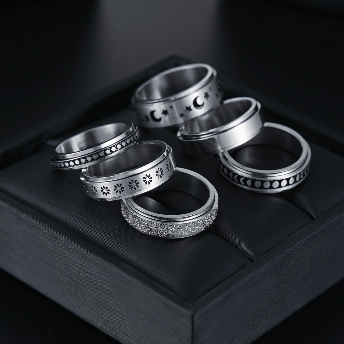 Amazon source Star Moon rotating titanium steel stress-relieving ring, standard US size cross-border jewelry wholesale pic 2