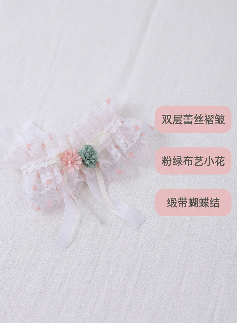 New pet supplies: Cat drool wipes, dog collars, exquisite wooden lace bibs, cute factory direct sales pic 4