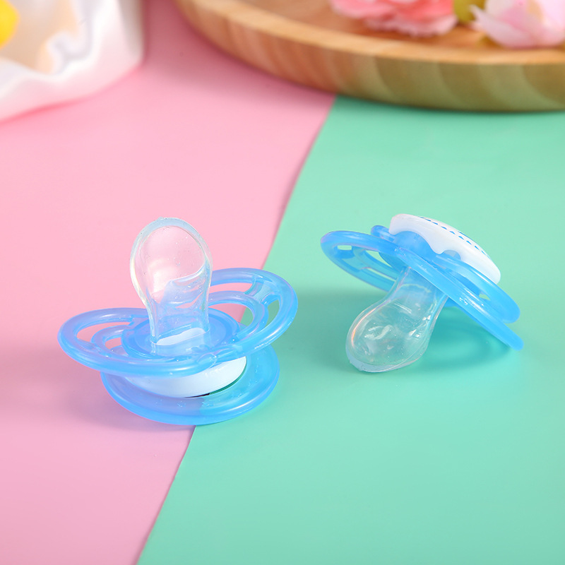 Wholesale of cartoon portable printed baby pacifiers with LIDS, silicone for babies to sleep soundly, durable and safe to play with pic 4