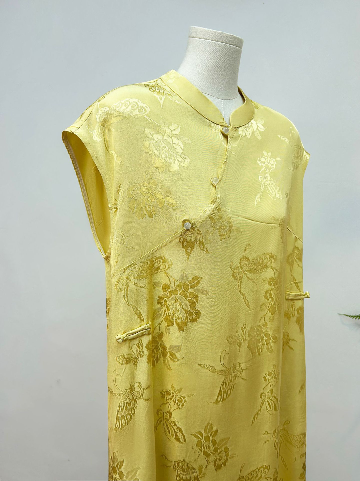 New Chinese-style improved cheongsam dress for summer 2025, a new traditional Chinese jacquard dress, elegant and noble mid-length dress for women pic 4