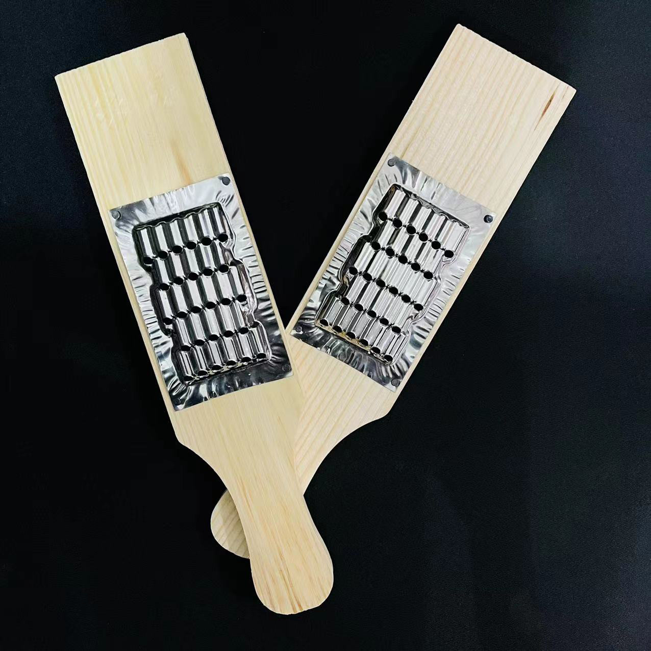 【 Zone 2-7 】 Wooden slatboard 10 per bundle 500 per box. Household steel slatboard for shredded potatoes, shredded radish, grater, grater, kitchen grater and vegetable cutter, wholesale supply for 2 yuan pic 3