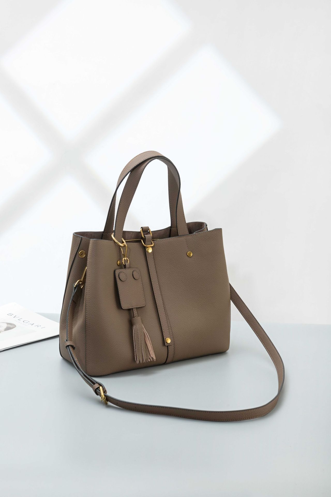 真皮手提包女头层牛皮托特包大容量水桶包真皮女士包包单肩斜挎包详情61