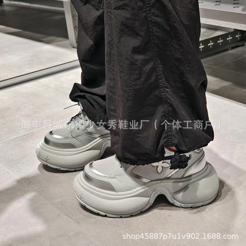 高版本2024新款涟漪网面厚底休闲鞋系带运动鞋女鞋十字花老爹鞋女详情5
