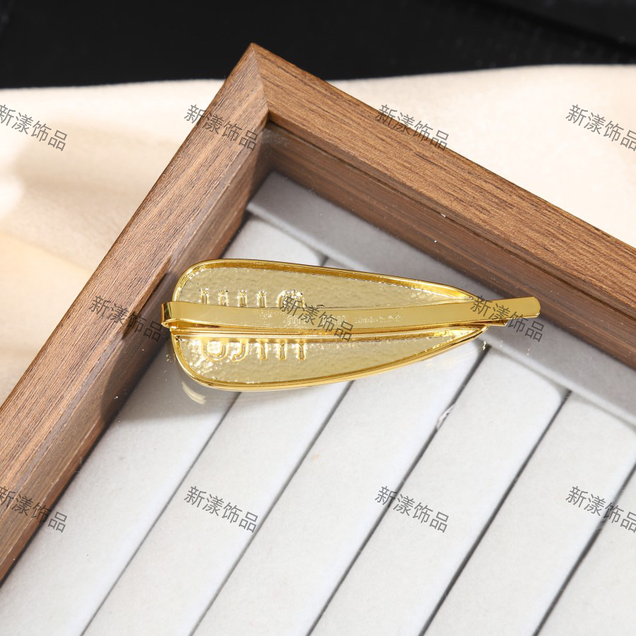 Ms. Miao Miao alloy hair clips, miumiu letter straight clips, personalized bangs clips, side hair clips, hair accessories pic 2