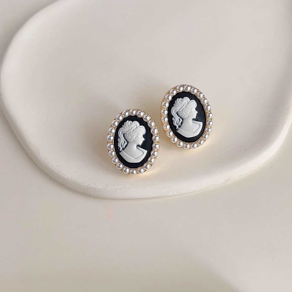法式优雅气质复古浮雕美人头珍珠滴油耳钉宫廷风时尚洋气高级耳饰详情1
