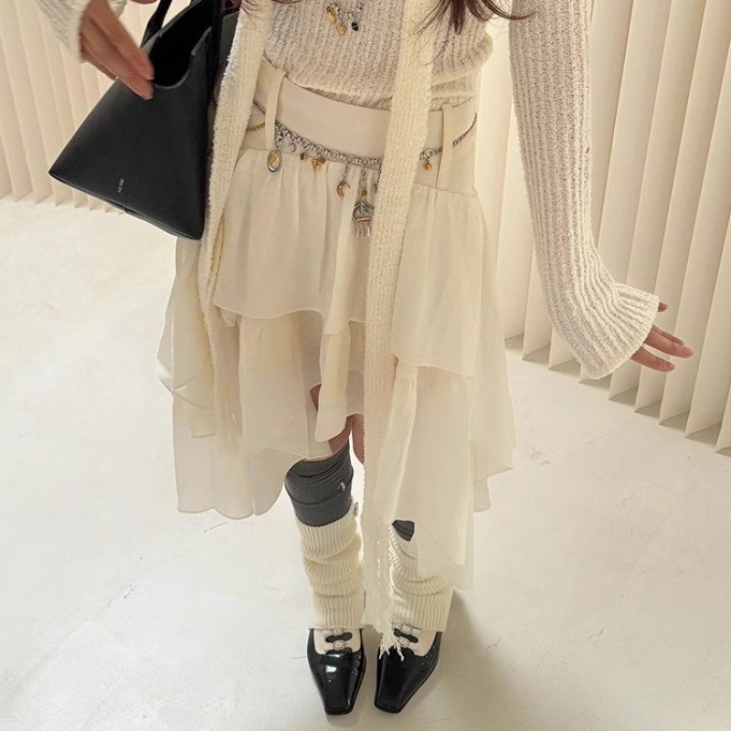 This French retro design irregular skirt is a rare high-waisted, versatile mid-length skirt for women in spring and autumn pic 2