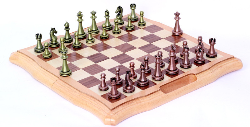 国际象棋金属锌合金玩具折叠棋盘+2个备用棋子手提便携棋具礼盒详情4