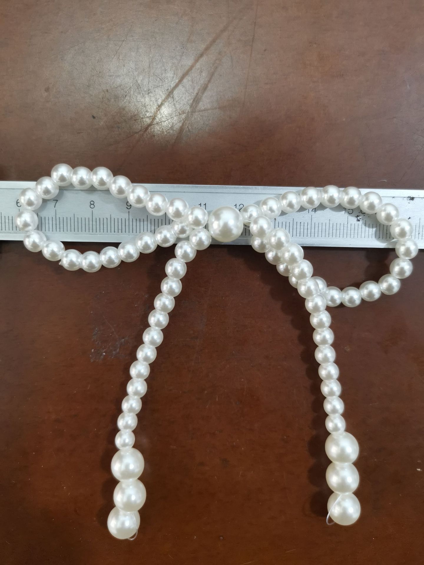 In-stock pearl bow floral art, hand-woven bouquets, pearl chain accessories, baking packaging materials, gift decorations pic 8