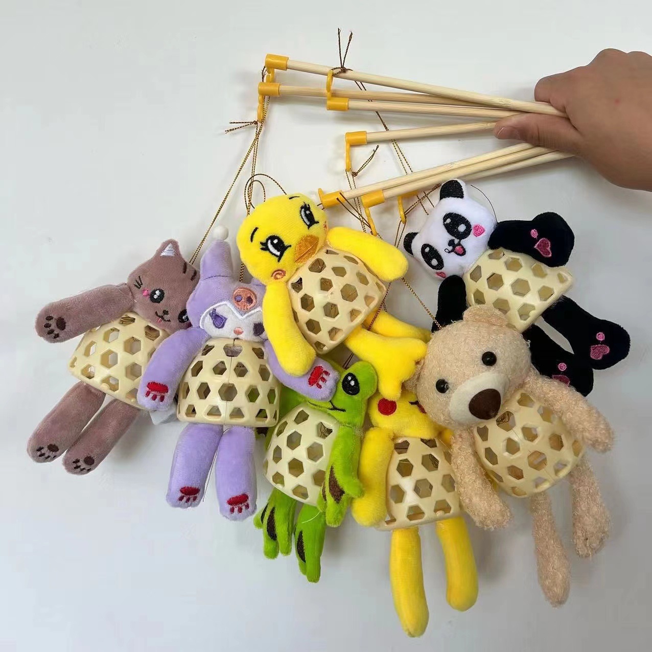 中秋节热卖灯笼 手提发光卡通竹编小灯笼 迷你成品小灯笼批发摆摊详情4