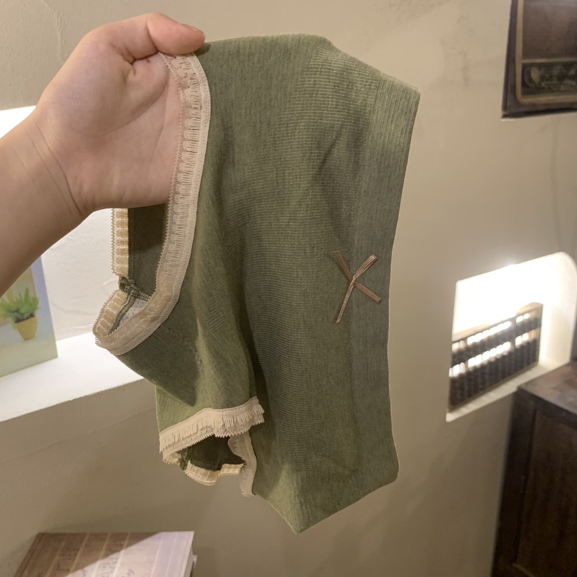 日系暗黑简约舒适中腰蕾丝边少女高弹纯棉透气孔档女生三角裤详情47