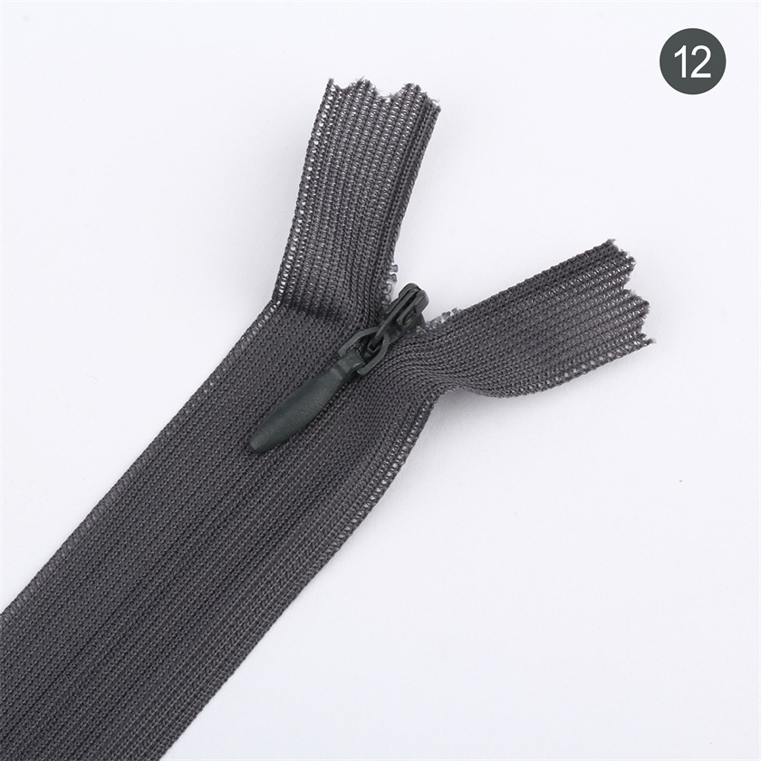 The manufacturer supplies 60cm needle thread invisible zippers in real stock, with open zippers in red, white, yellow, green and blue, and a length of 60cm pic 13