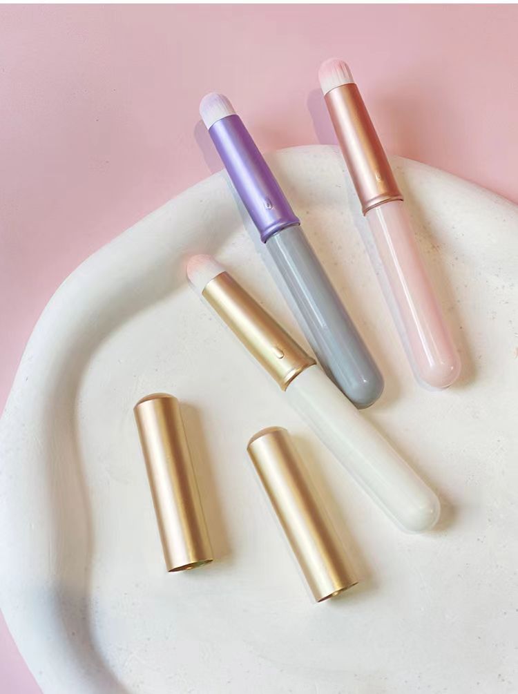 便携化妆刷迷你带盖圆头唇刷晕染刷遮瑕刷唇膏口红刷美妆工具批发详情4