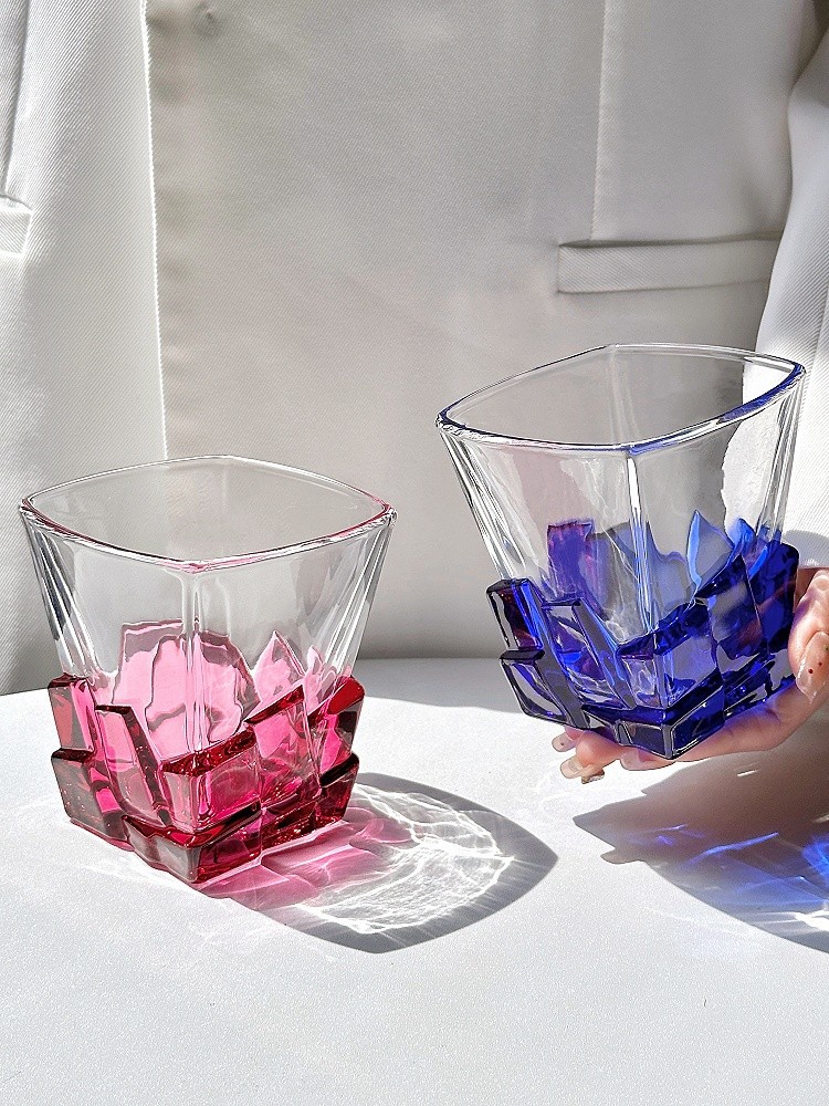 Creative light luxury glass cups, high-end water cups, whisky cups, space gold ice cube cups, artistic limited edition wine glasses pic 3