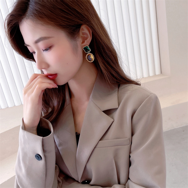 Summer Korean Heavy Industry colorful crystal simple earrings, fashionable silver needle color preservation real gold, popular geometric zircon earrings pic 11