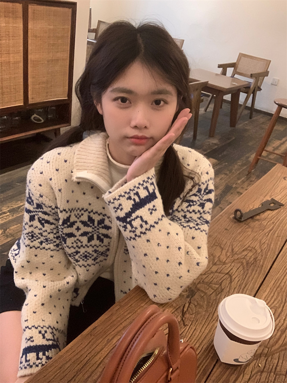【绵羊绒】Berry喜你而欢复古温柔雪花拉链毛衣立领针织衫女秋冬详情4