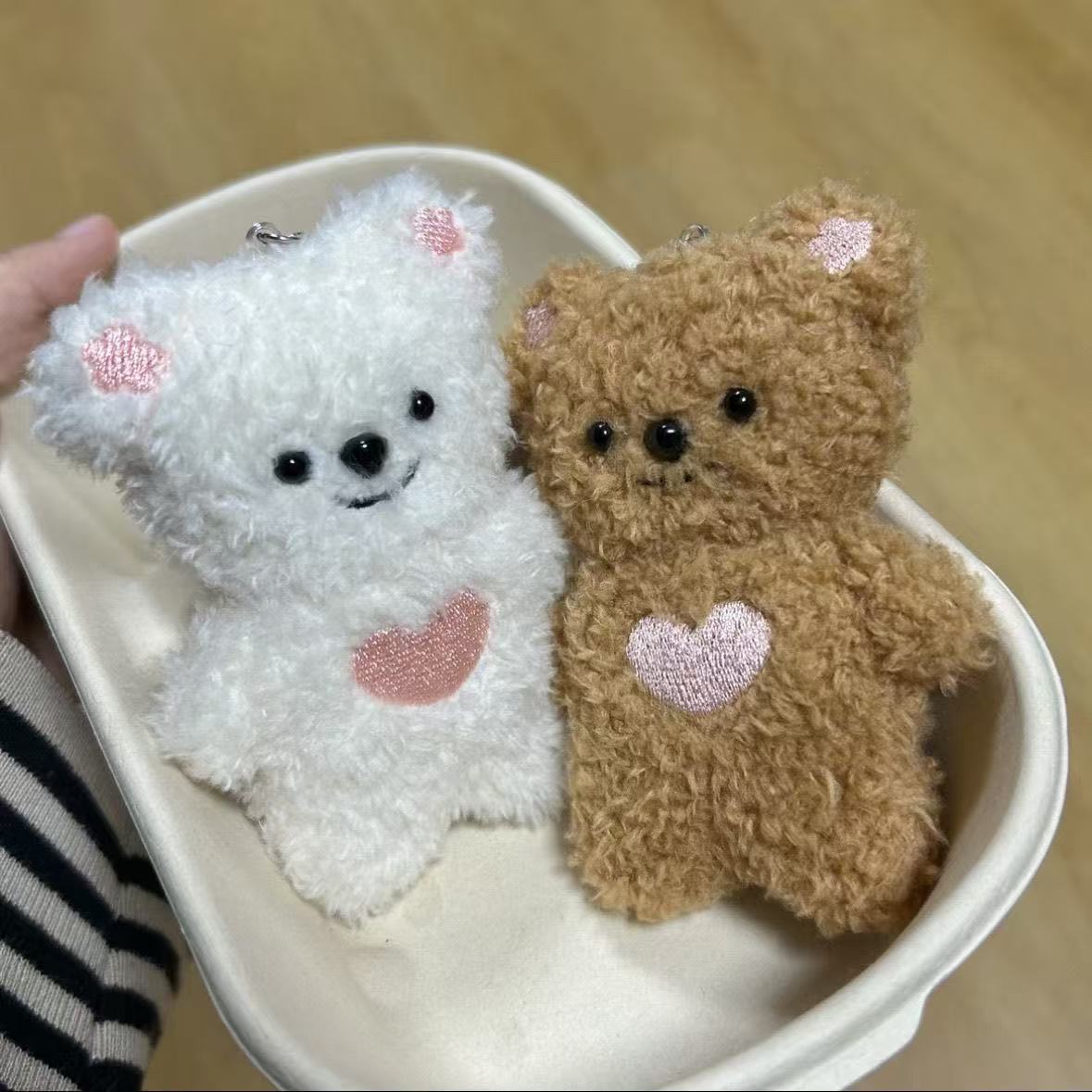 卡通磁吸抱抱熊钥匙扣送男友女友礼物吱吱叫包包挂件毛绒玩偶贴贴熊可爱娃娃详情2