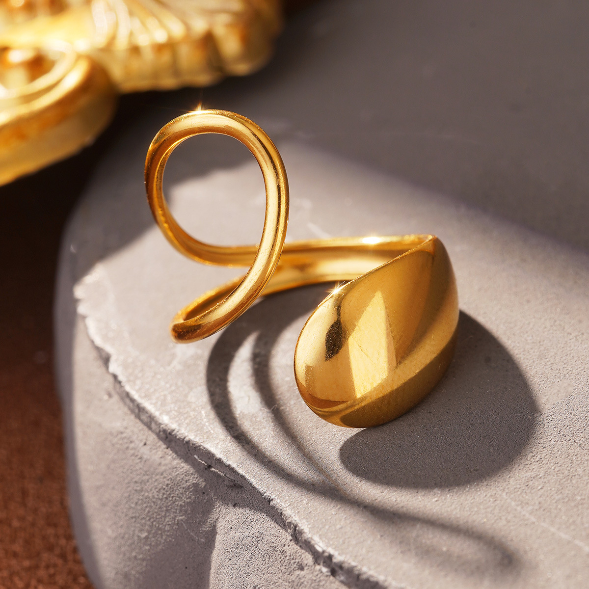 Wholesale of fashionable and versatile titanium steel, stainless steel leaf oval lines, niche and light luxury, adjustable opening rings pic 49