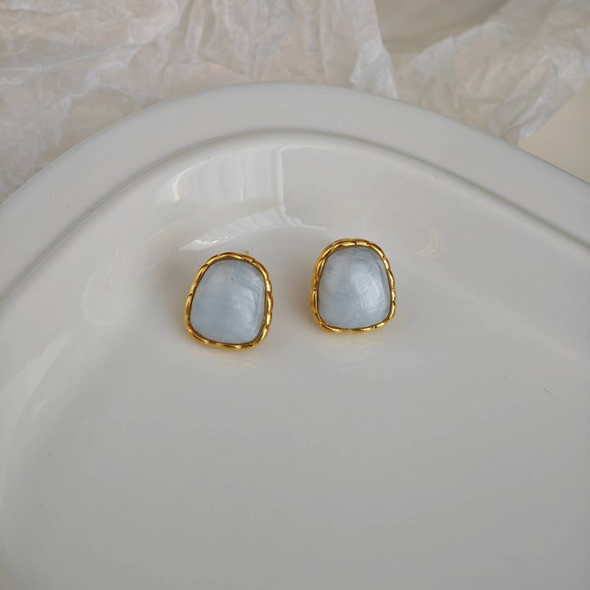 Niche ins minimalist colored drip glaze dopamine earrings, gentle and creamy C-shaped blue large circle ear rings for round faces pic 56