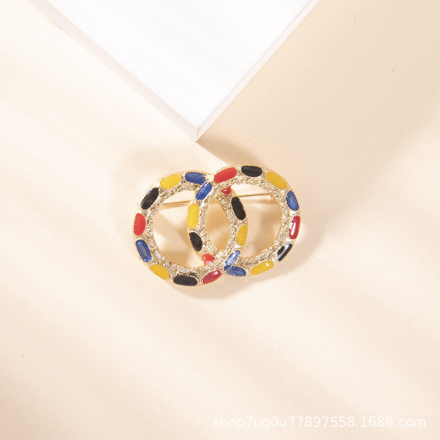 Muslim brooches, brooches, Malay flags, alloy ornaments, collar pins, Southeast Asian brooches and pins wholesale pic 2