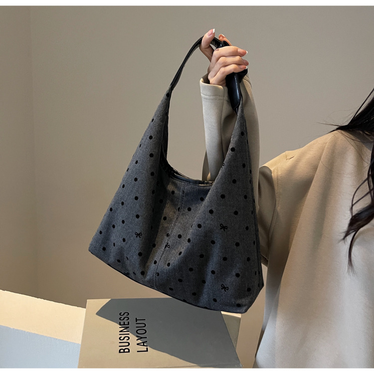 通勤大容量女包新款流行波点单肩包时尚百搭托特水桶包都市斜挎包详情31