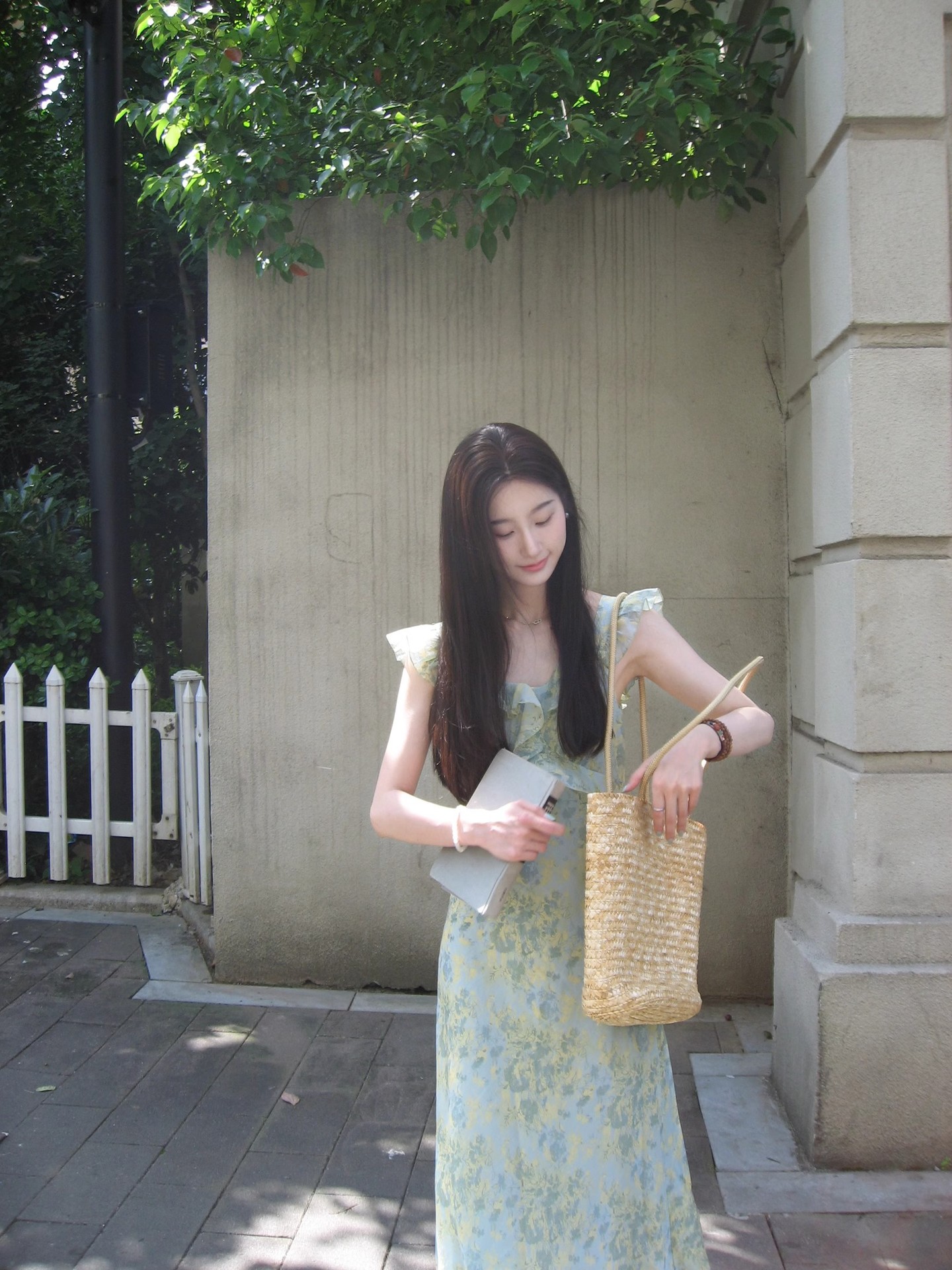 甜美小飞袖碎花裙温柔风连衣裙女夏季小众气质修身荷叶边a字长裙详情9