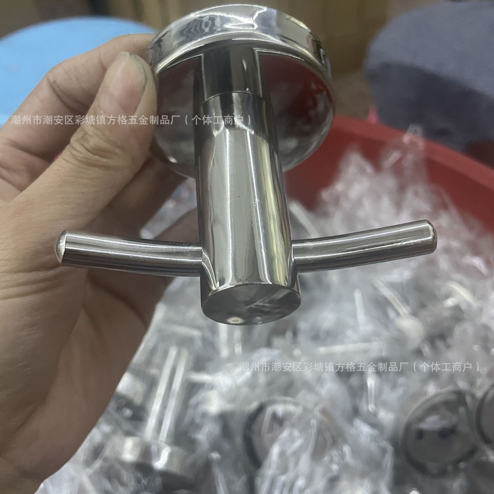 酒店工程304不锈钢卫生间单个挂钩衣服免打孔壁挂衣帽钩子挂墙详情9