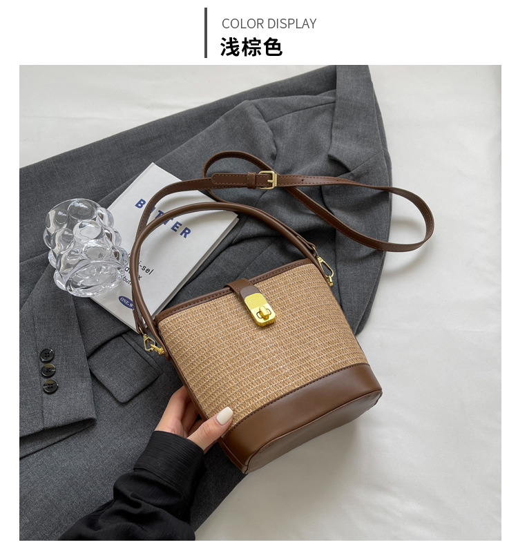 时尚手提编织包包女2023新款高级质感草编包单肩斜挎包休闲水桶包详情20