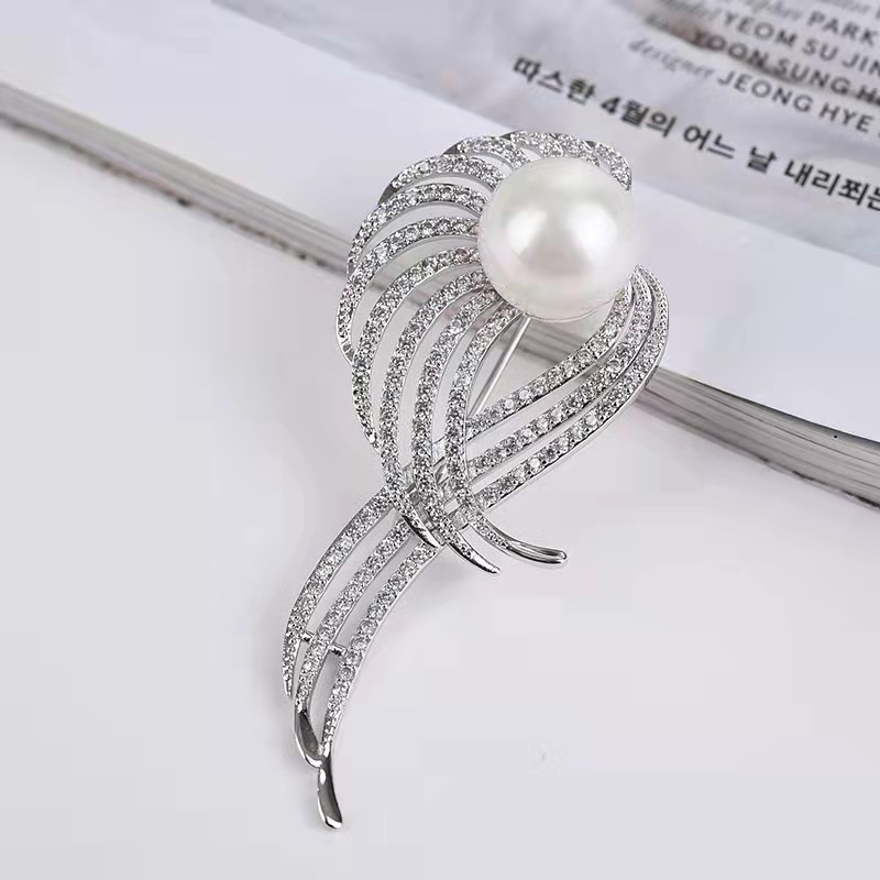 轻奢翅膀珍珠胸针简约高级感个性满钻别针配饰ins气质设计感衣饰详情6